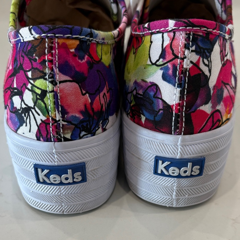 Keds Triple Up gorgeous floral sneakers - like new- worn 1x indoors - Picture 4 of 12